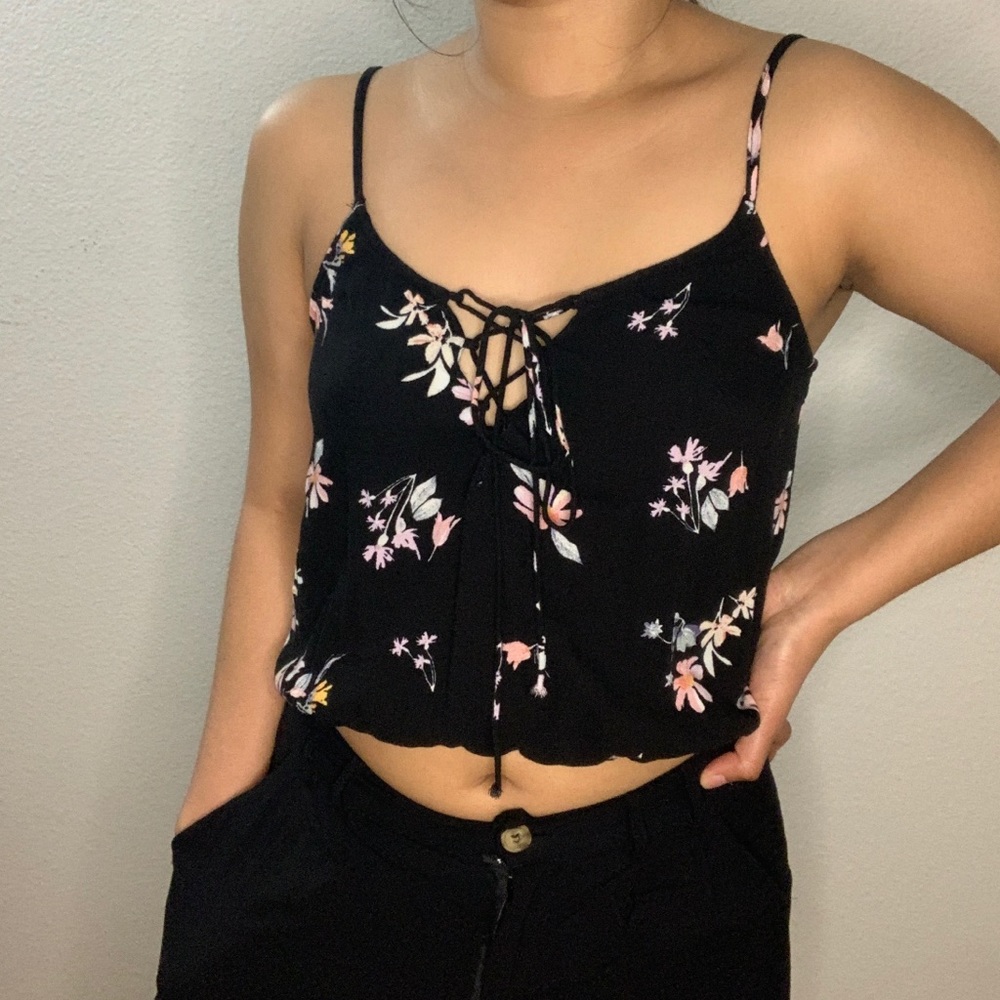 Cropped floral dress shirt